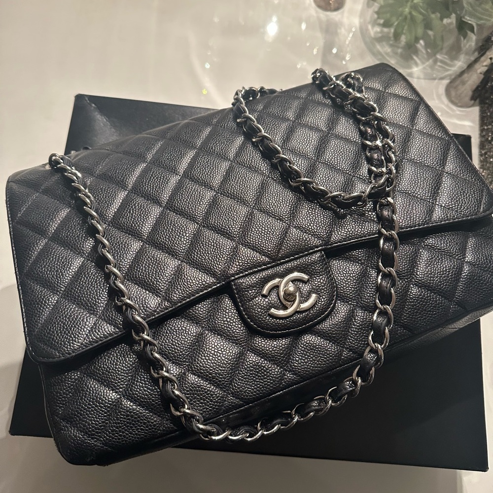 Caviar Quilted Maxi Single Flap black